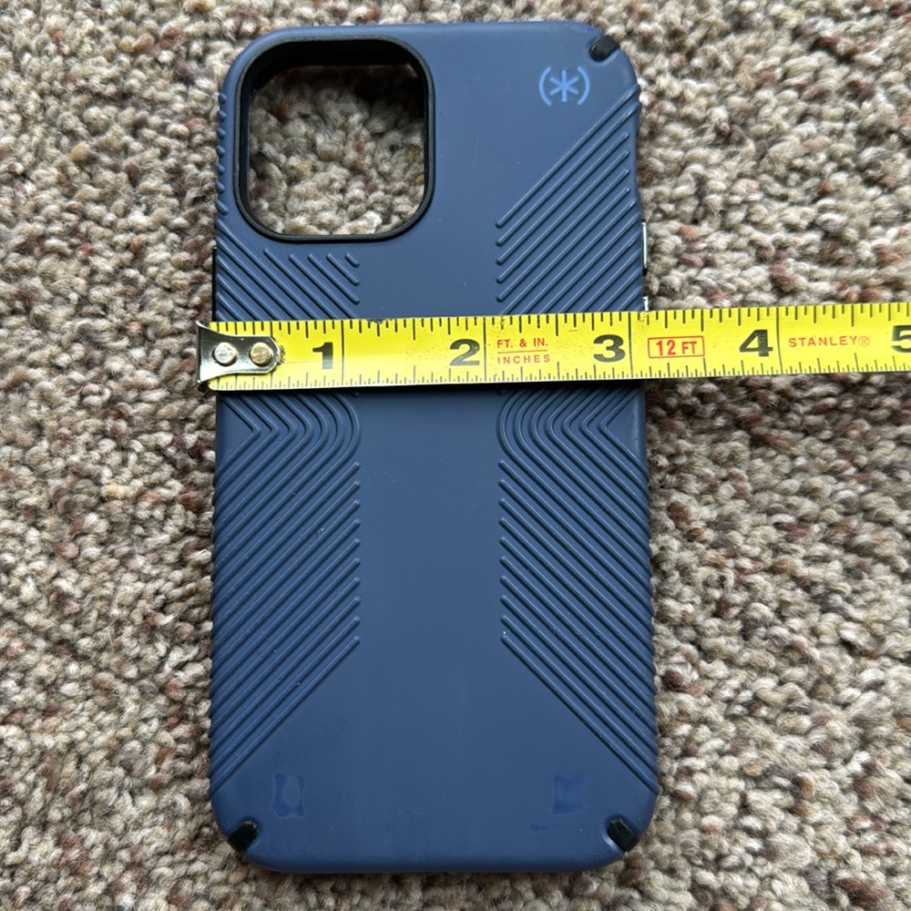 Speck Blue Rugged Phone Case with Geometric Grip - Picture 5 of 6